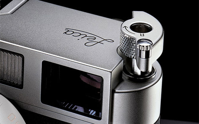 1018770_D.jpg - Leica MP 0.72 Rangefinder Film Camera Silver - Image 4