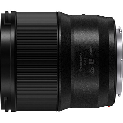 1018950_B.jpg - Panasonic Lumix S 35mm  f1.8 Lens - Image 2