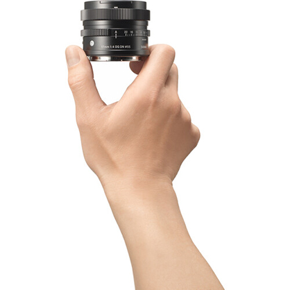 1021100_D.jpg - Sigma Leica L Black 17mm f/4 DG DN Contemporary Lens - Image 4