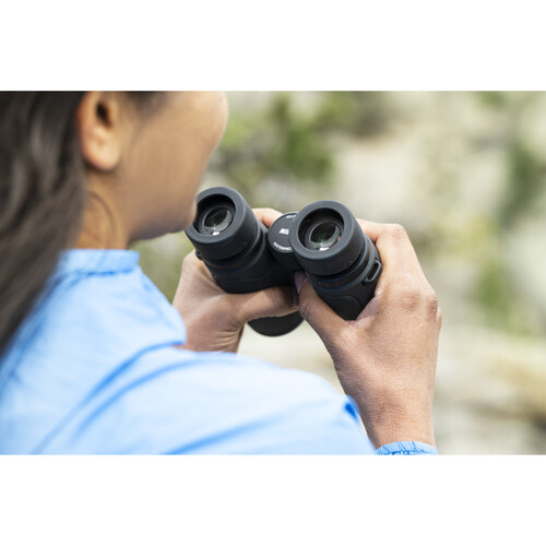 1022260_A.jpg - Nikon PROSTAFF P7 10x30 Binoculars - Image 1
