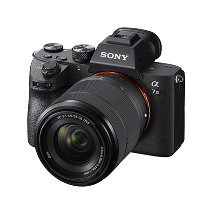 1026610_C.jpg - Sony Alpha a7 III FE 28-70mm F3.5-5.6 OSS II Lens Kit - Image 3