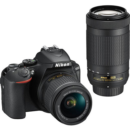 Nikon D5600 VR18-55mm + AF-P DX 70-300 Kit