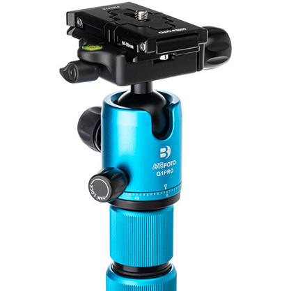 1018431_A.jpg - MeFOTO RoadTrip PRO Carbon Fiber Series 1 (6 in 1) CF Tripod in pacific Blue - Image 1