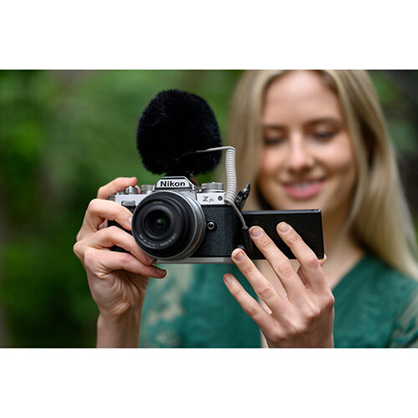 1018901_C.jpg - Nikon Z fc White Mirrorless Digital Camera with 28mm Len - Image 3