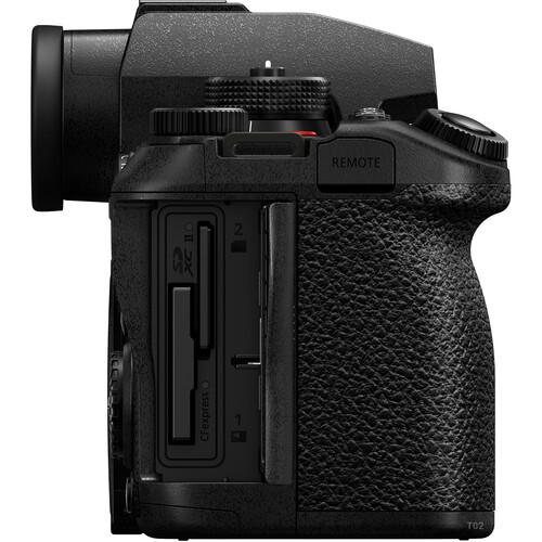 1024731_D.jpg - Panasonic Lumix S1 II Mirrorless Camera - Image 4