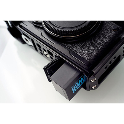 1020332_D.jpg - Newell NP-T125 Battery for Fujifilm GFX - Image 4