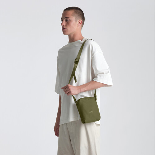 1023032_A.jpg - Urth Andesite Camera Pouch (Green, 2L) - Image 1
