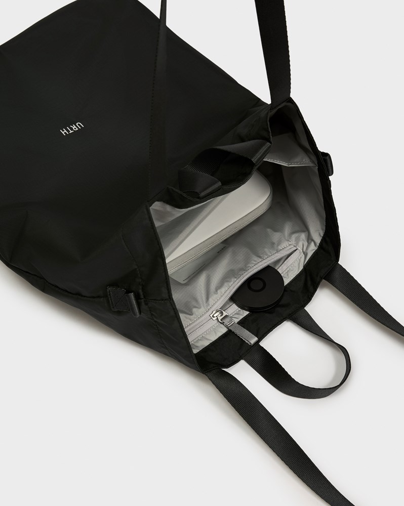 1025392_A.jpg - Urth Aerolite Tote Bag 22L - Image 1