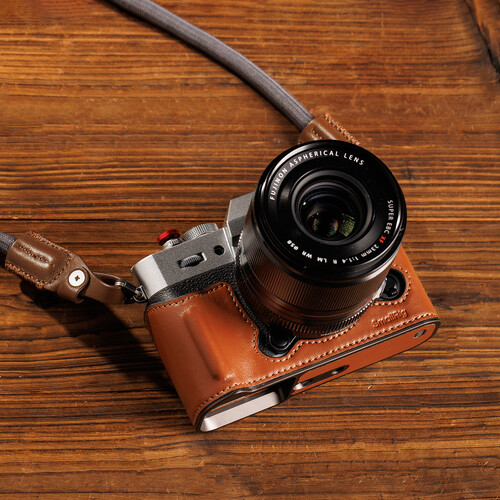 1025742_B.jpg - SmallRig Leather Half Case Kit for FUJIFILM X-T30 III Brown 5670 - Image 2