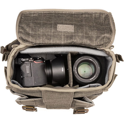 1015903_B.jpg - ThinkTank Retrospective Backpack 15 Black - Image 2