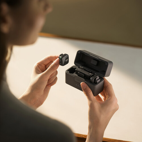 1024093_D.jpg - DJI Mic Mini 2-Person Compact Wireless Microphone (2.4 GHz) - Image 4