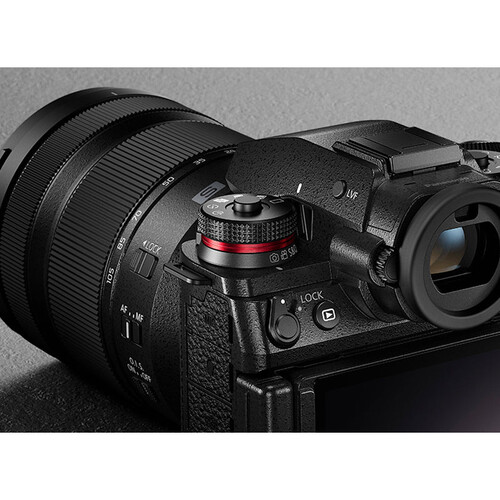 1024473_D.jpg - Panasonic S1R II with 24-105mm Lens Kit - Image 4