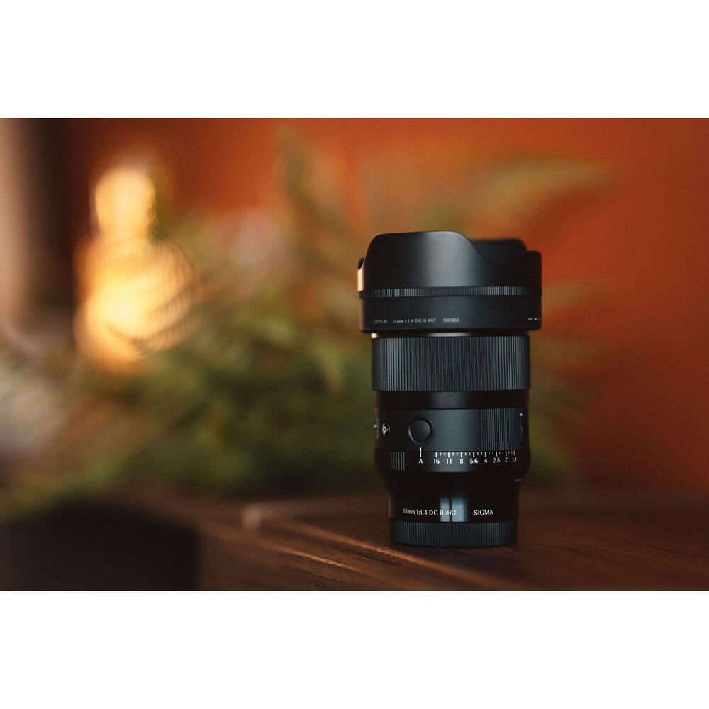 1026163_A.jpg - Sigma Leica L 35mm f/1.4 DG II Art Lens - Image 1