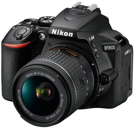 Nikon D5600 DSLR + VR 18-55mm Kit