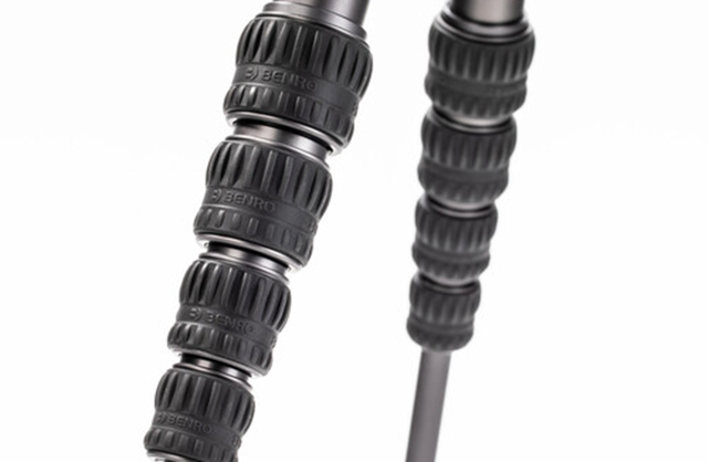 1016454_C.jpg - Benro Bat Zero Series Aluminum Travel Tripod with VX20 Ball Head (55.6") - Image 3