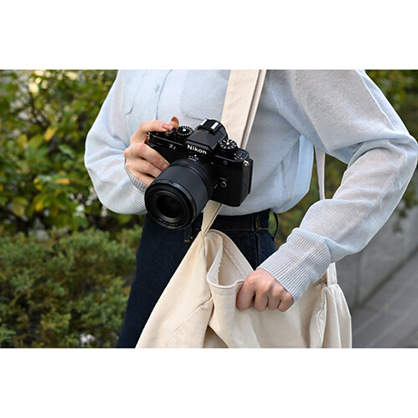 1023224_C.jpg - Nikon NIKKOR Z 35mm f/1.4 Lens (Nikon Z) - Image 3