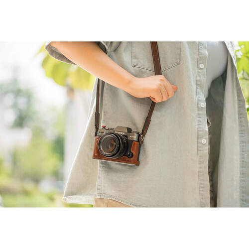 1023234_C.jpg - SmallRig Leather Half Case Kit for FUJIFILM X-T50 (Brown) 4710 - Image 3