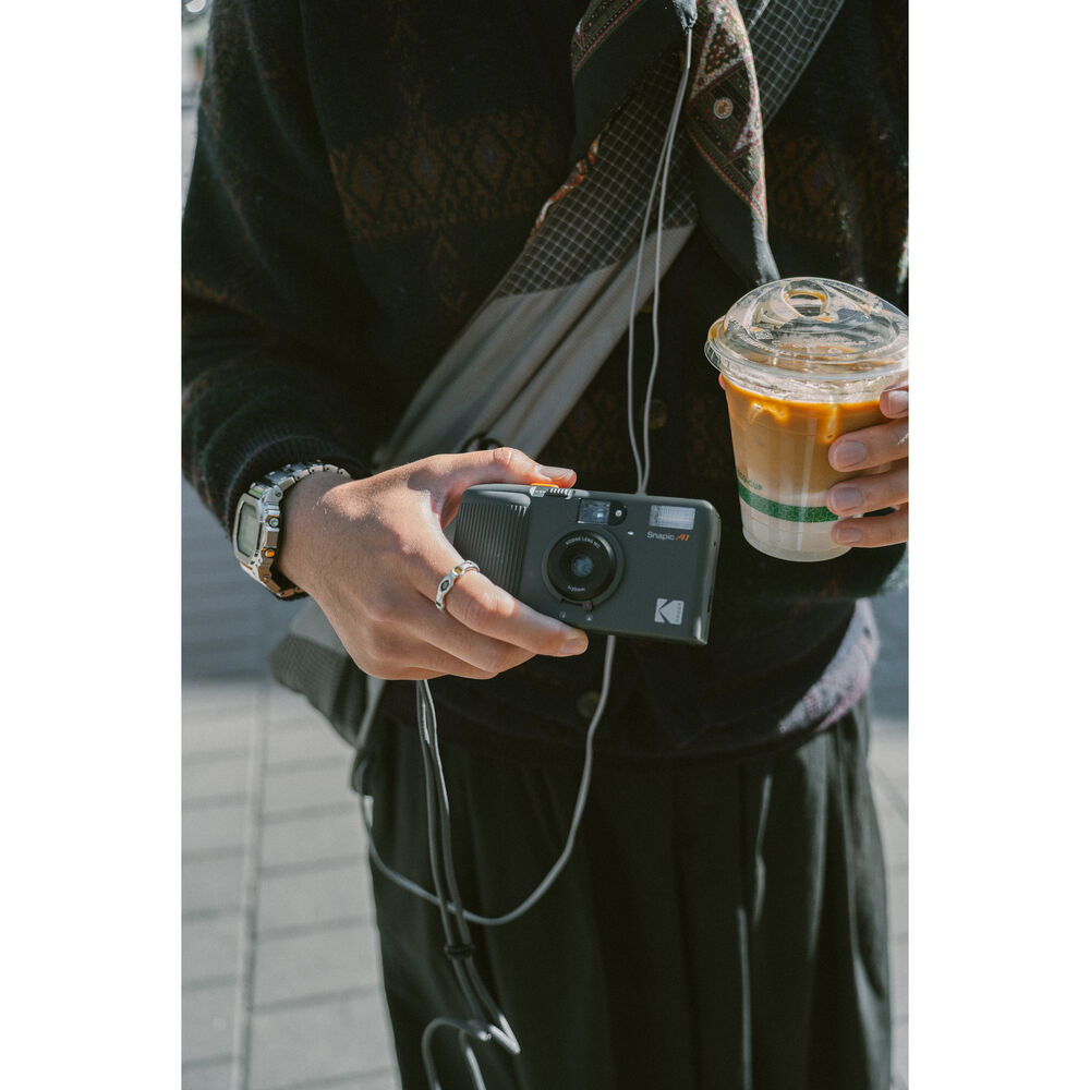 1026054_B.jpg - Kodak Snapic A1 35mm Film Camera (Rhino Grey) - Image 2