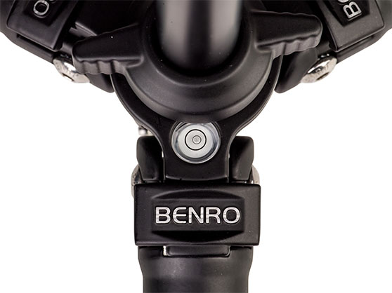 1015785_D.jpg - Benro TSL08CN00 Slim Carbon-Fiber Tripod with Ball Head