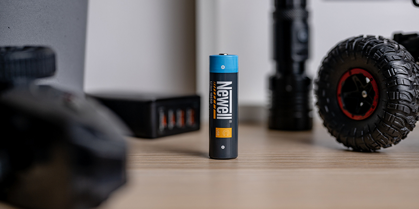 Best image for Newell 18650 USB-C 2200 mAh battery