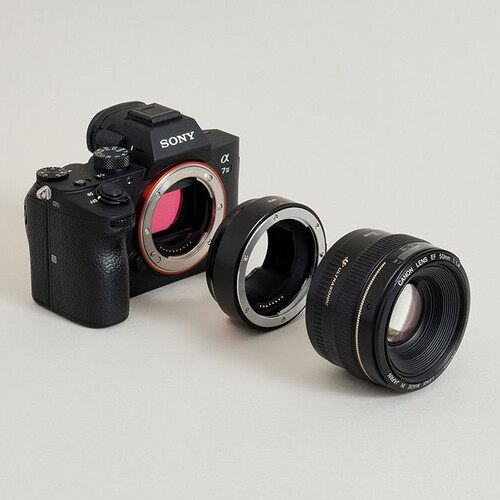 1022875_A.jpg - Urth Automatic Lens Adapter for Canon EF/EF-S-Mount Lens to Sony E-Mount Body - Image 1