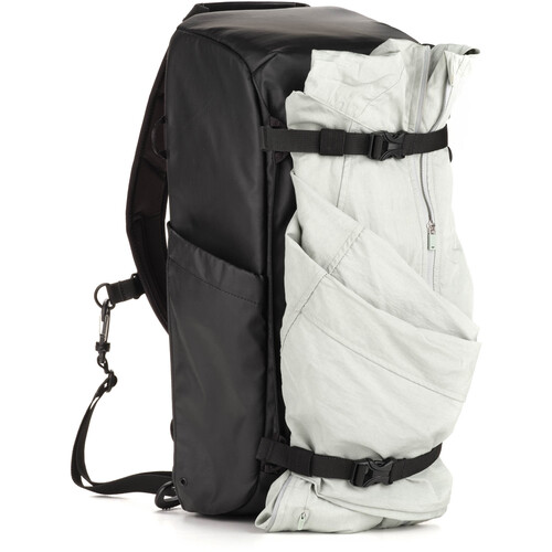 1023405_C.jpg - Tenba Solstice V2 Sling Bag (Black, 16L) - Image 3