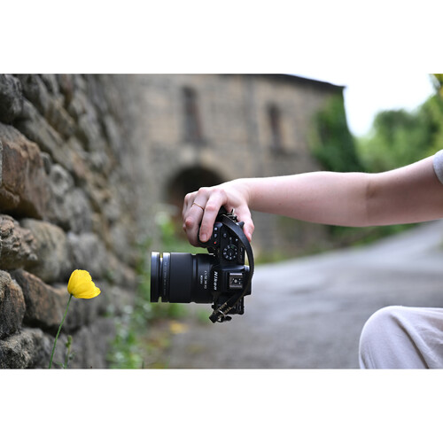 1025645_B.jpg - Nikon NIKKOR Z DX MC 35mm f/1.7 Lens (APS-C) - Image 2