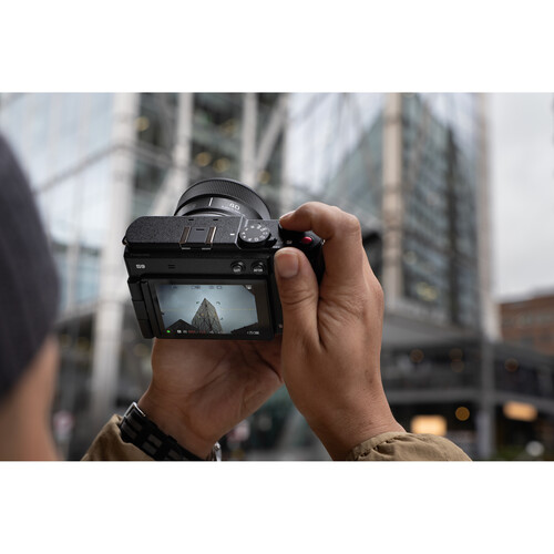 1026305_D.jpg - Panasonic LUMIX S 40mm f/2 Lens - Image 4