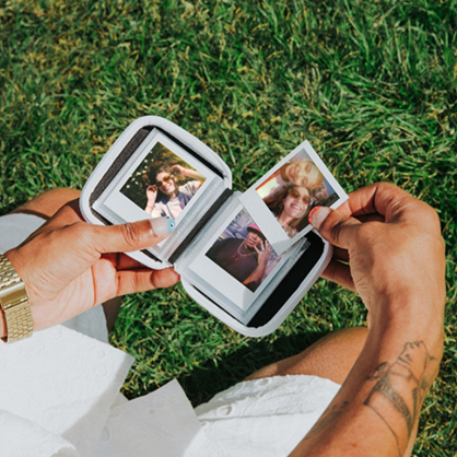 1020406_A.jpg - Polaroid Go Pocket Photo Album White - Image 1