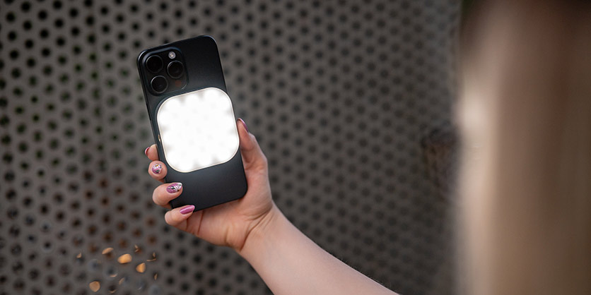 1024646_D.jpg - Newell Sunny Magnetic Pocket LED Light with Clamp and Cold Shoe Adapter - Image 4