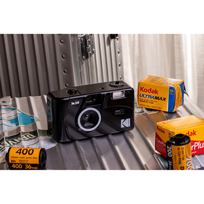 1019267_D.jpg - Kodak M38 35mm Film Camera with Flash (Starry Black) - Image 4