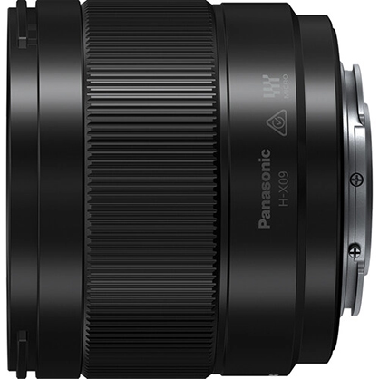 1019517_B.jpg - Panasonic Leica DG Summilux 9mm f/1.7 ASPH. Lens - Image 2
