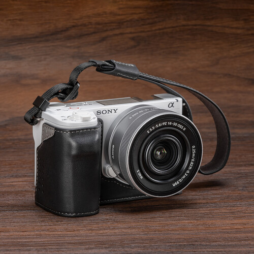 1023897_B.jpg - SmallRig Leather Half Case with Wrist Strap for Sony ZV-E10 II (Black) 4777 - Image 2