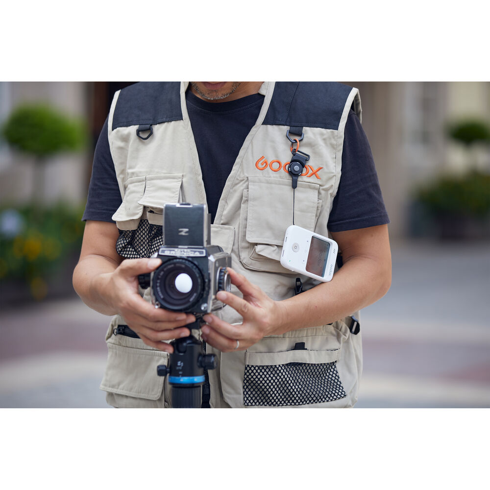 1026507_C.jpg - Godox C100 Mini Camera with Transparent Viewfinder - Image 3