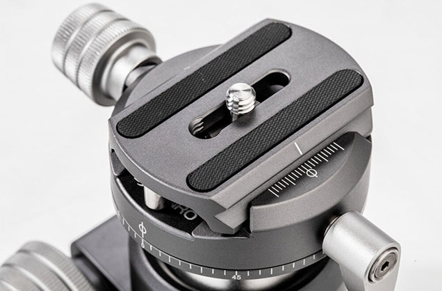 1015988_B.jpg - Benro Gx30 Three Series Arca-Swiss Style Low Profile Aluminum Ballhead With PU56 - Image 2