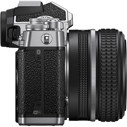 1018118_B.jpg - Nikon Z fc Black with 28mm f2.8 SE lens - Image 2