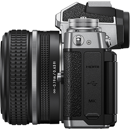 1018118_C.jpg - Nikon Z fc Black with 28mm f2.8 SE lens - Image 3