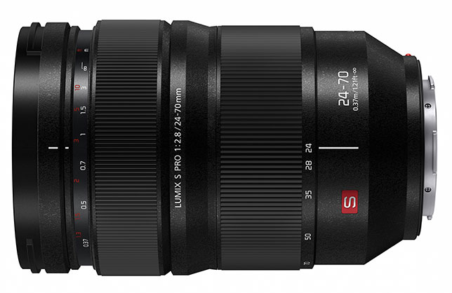 1015409_B.jpg - Panasonic Lumix S Pro 24-70mm F2.8 - Image 2