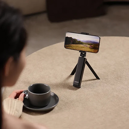 1024829_C.jpg - Ulanzi SK-20 Travel Phone Holder M051 - Image 3