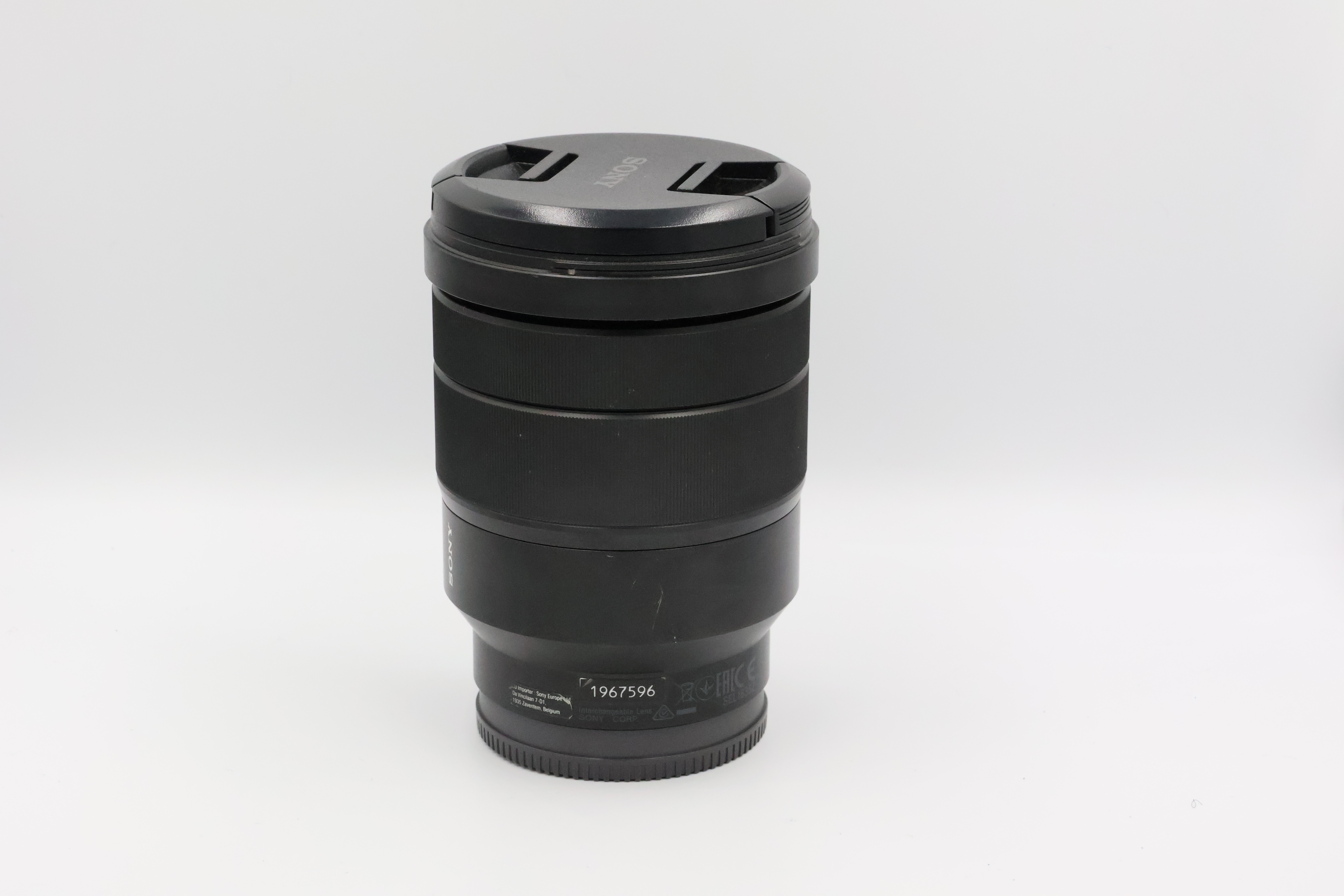 S-H-25RNR8_2.jpg - Zeiss AF 16-35mm F/4 Lens in Sony FE Mount - Image 1