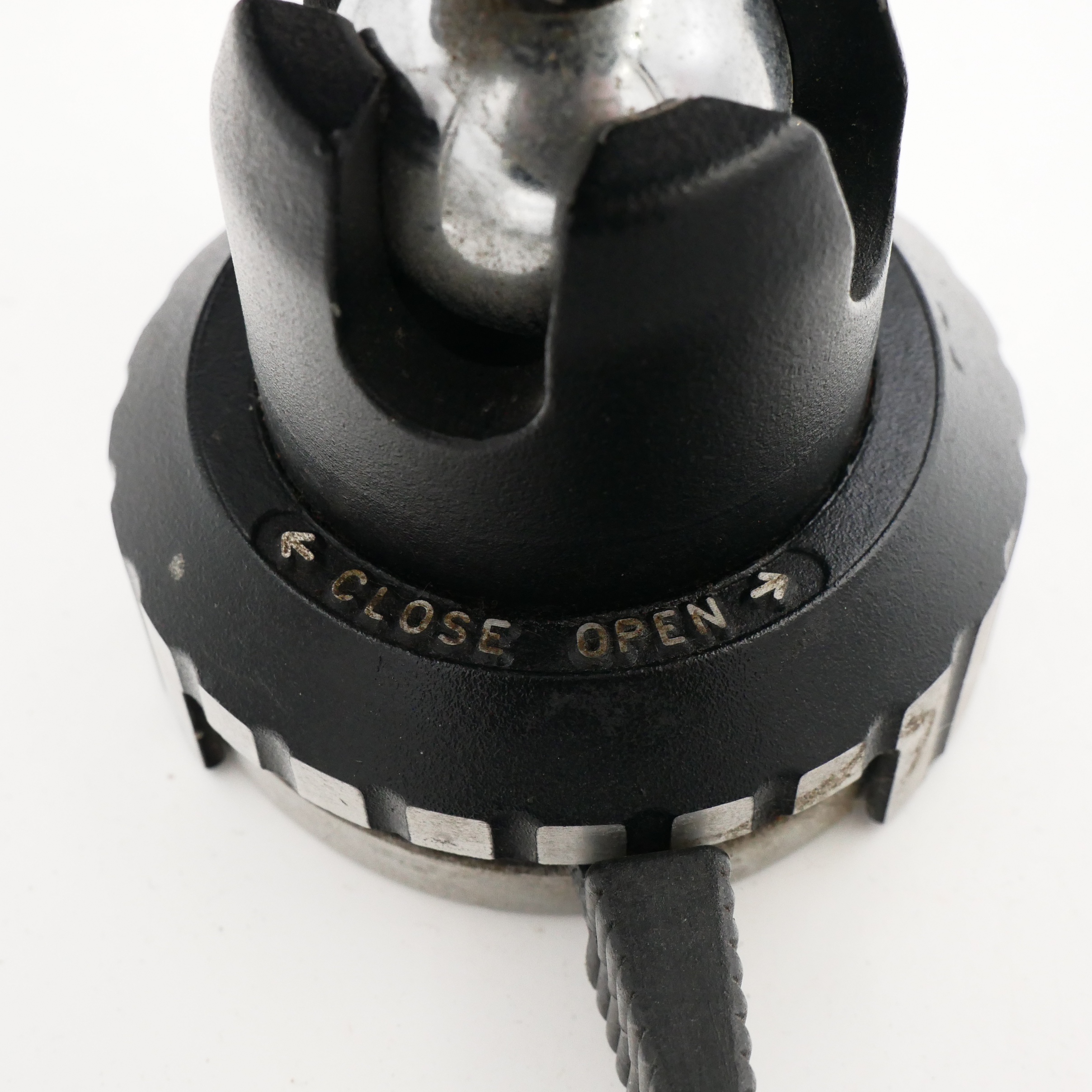 S-H-2DPR8W_3.jpg - Manfrotto #168 Ball Head - Image 2