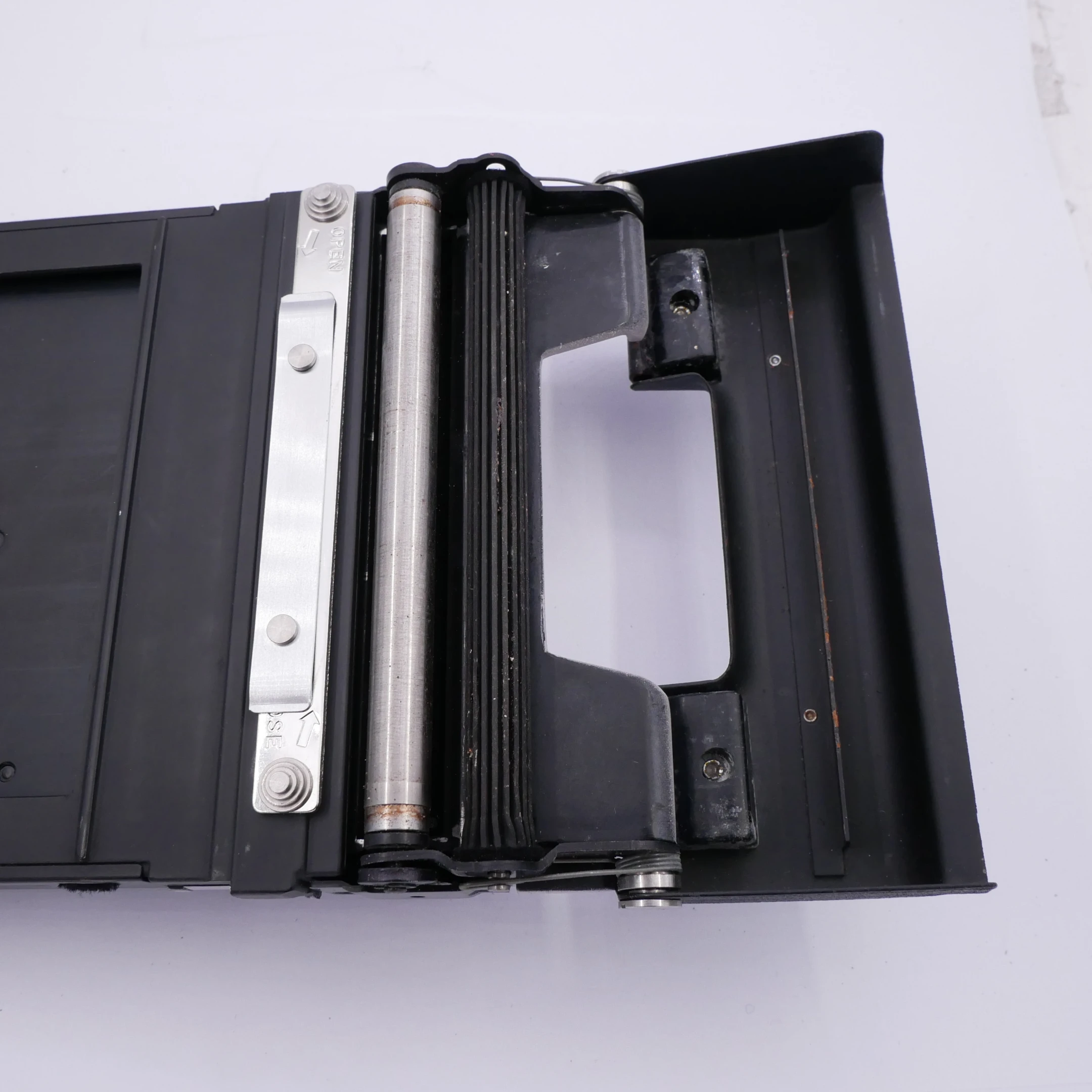 S-H-2KNR9N_3.webp - Polaroid Land 4x5 Film Holder #500  - Image 2