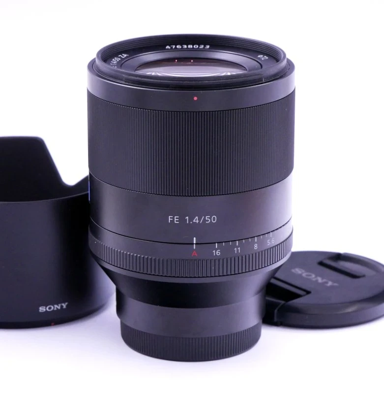 Best image for Zeiss AF 50mm F/1.4 ZA Planar T* Lens in Sony FE Mount
