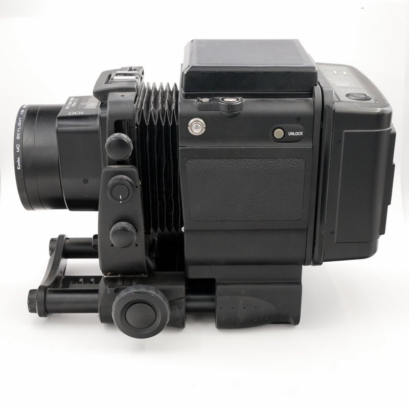 S-H-3EMS38_4.jpg - Fuji Professional GX680 III + 100mm F/4 + 300mm F/6.3 + Waistlevel + Prism + Magnifier + Remote  - Image 3