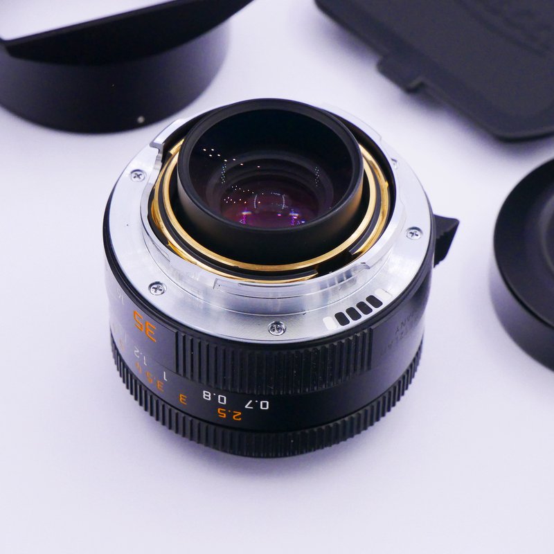 S-H-3FX5JT_3.jpg - Leica MF 35mm F/2 Asph Summicron-M Lens - Model 11 673 - Image 1