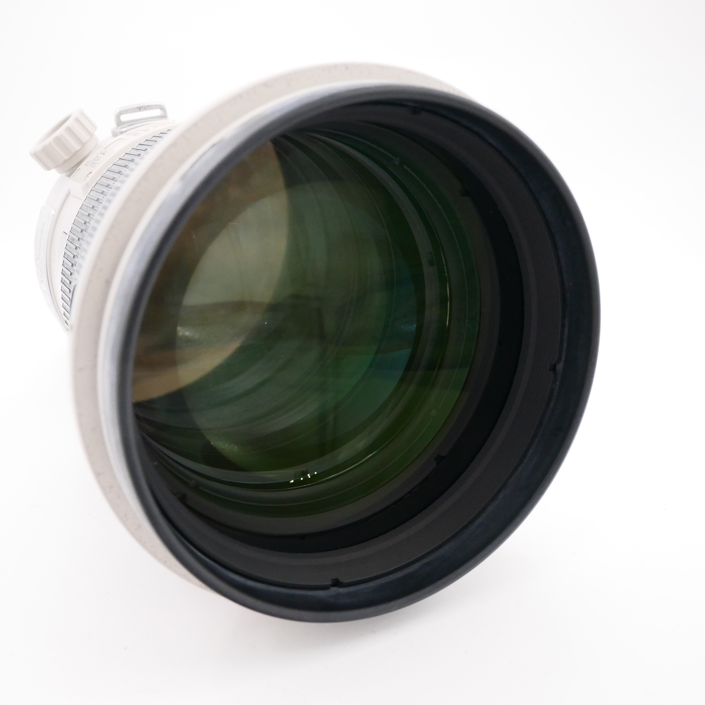 S-H-3VNYTU_2.jpg - Canon EF 200mm F2 L IS USM Lens - Image 1