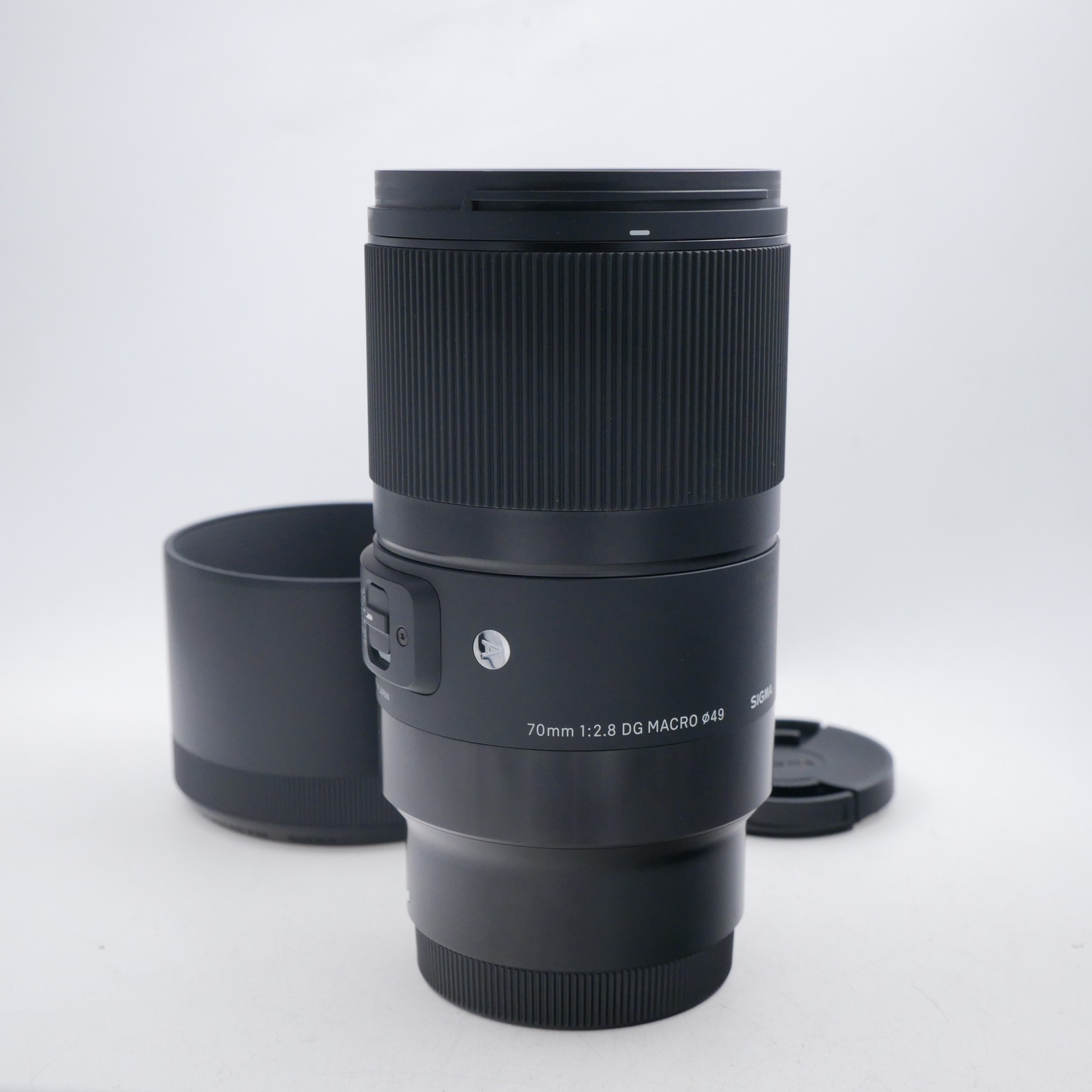 Sigma AF 70mm F/2.8 DG Art Macro Lens in Sony FE Mount