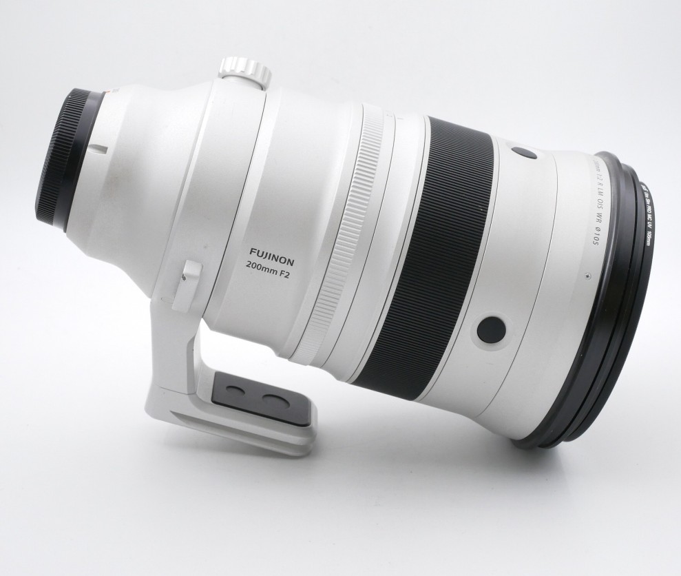 S-H-4M7UM_3.jpg - Fujifilm XF 200mm F/2 R LM OIS WR Lens + XF 1.4x TC F2 WR Teleconverter