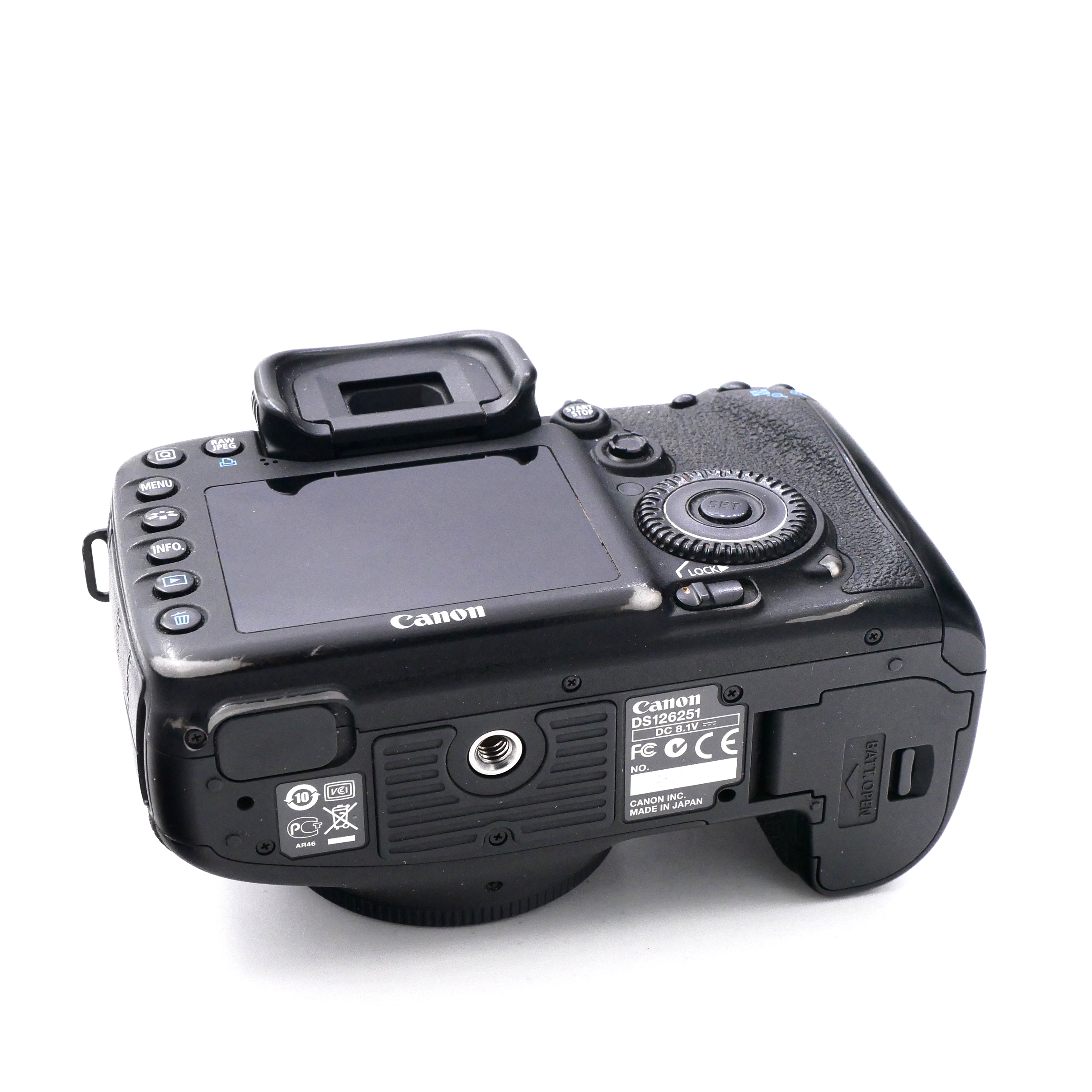 S-H-53R8L5_5.jpg - Canon EOS 7D Body (9K Frames) - Image 4