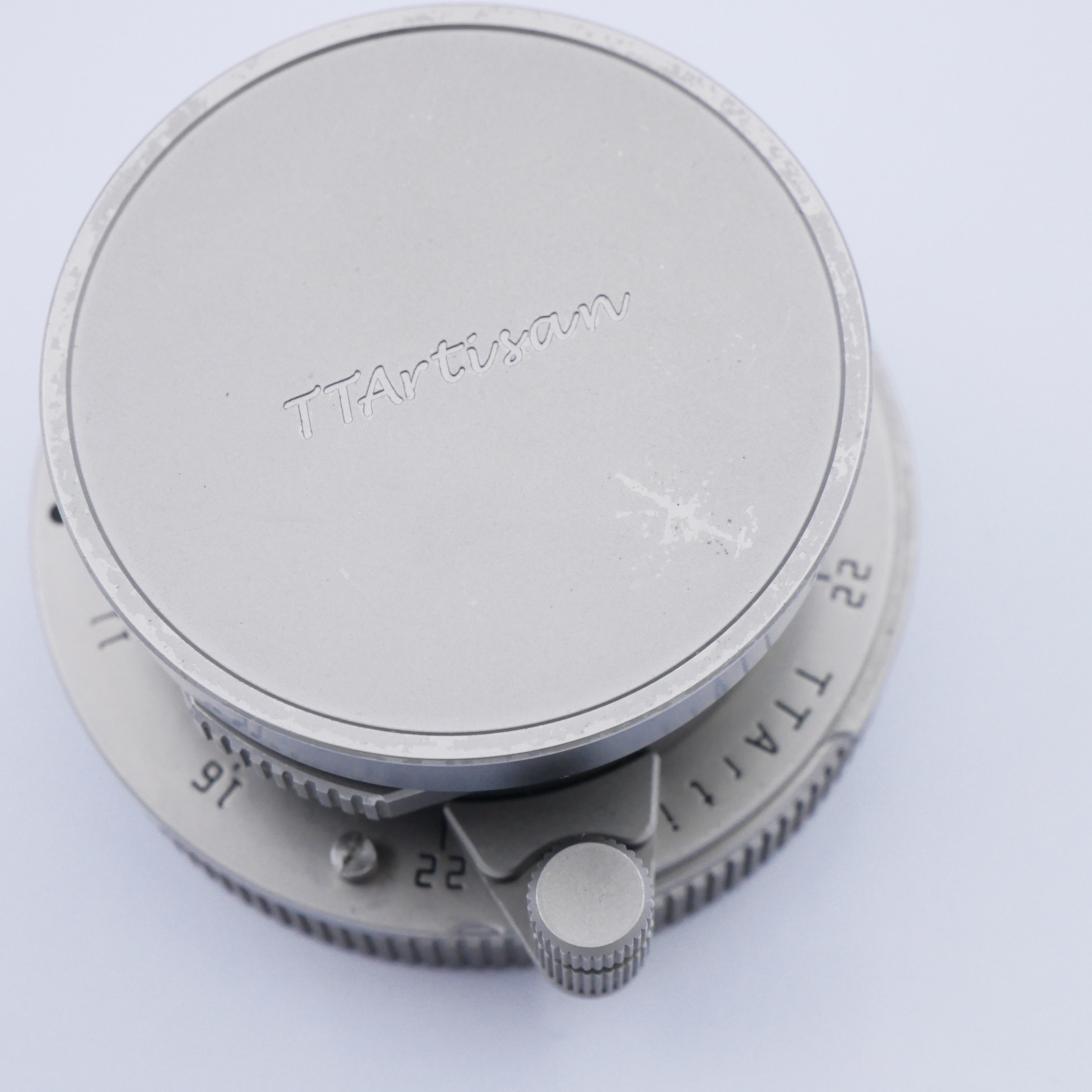 S-H-69DAT6_4.jpg - TTArtisan MF 28mm F/5.6 Limited Edition #347 of 500 "Titanium" Finish Lens in Leica M Mount - Image 3